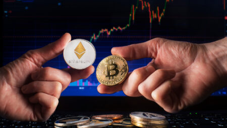 Santiment Korelasyona İşaret Etti: Bitcoin ve Ethereum Yükselişi İçin Bu Gerekli