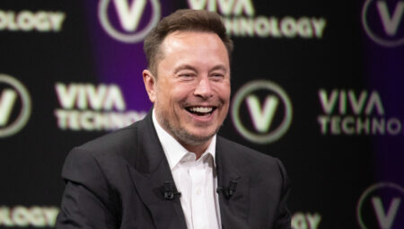 Elon Musk’ın Her Lafı Yükseliş Getiriyor: Küfürü Bile Meme Coinlere 2.260x Yaptırdı!